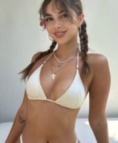 Caroline – Escort in Seattle